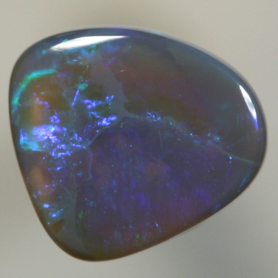 SOLID SEMI BLACK OPAL Bright rolling flashes of green, turquosie and peacock blue